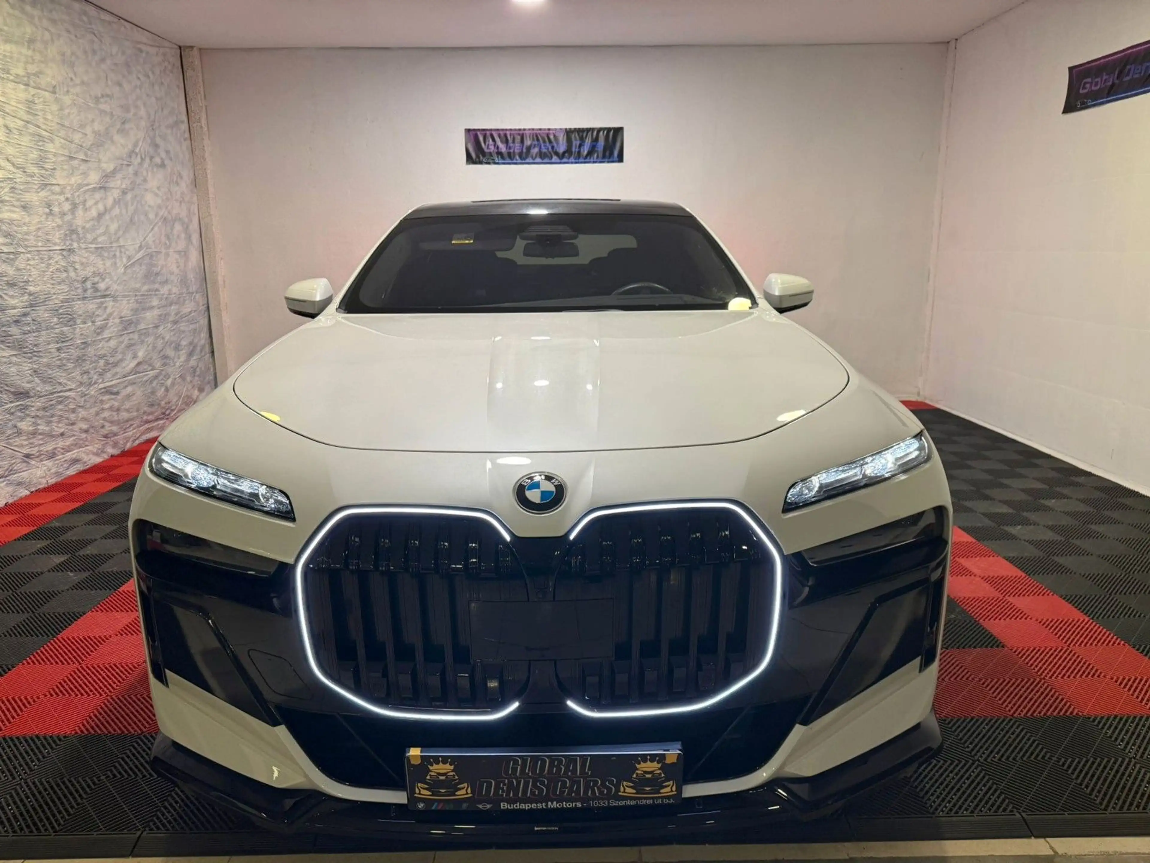 BMW 740 d xDrive M Sport — photo 2