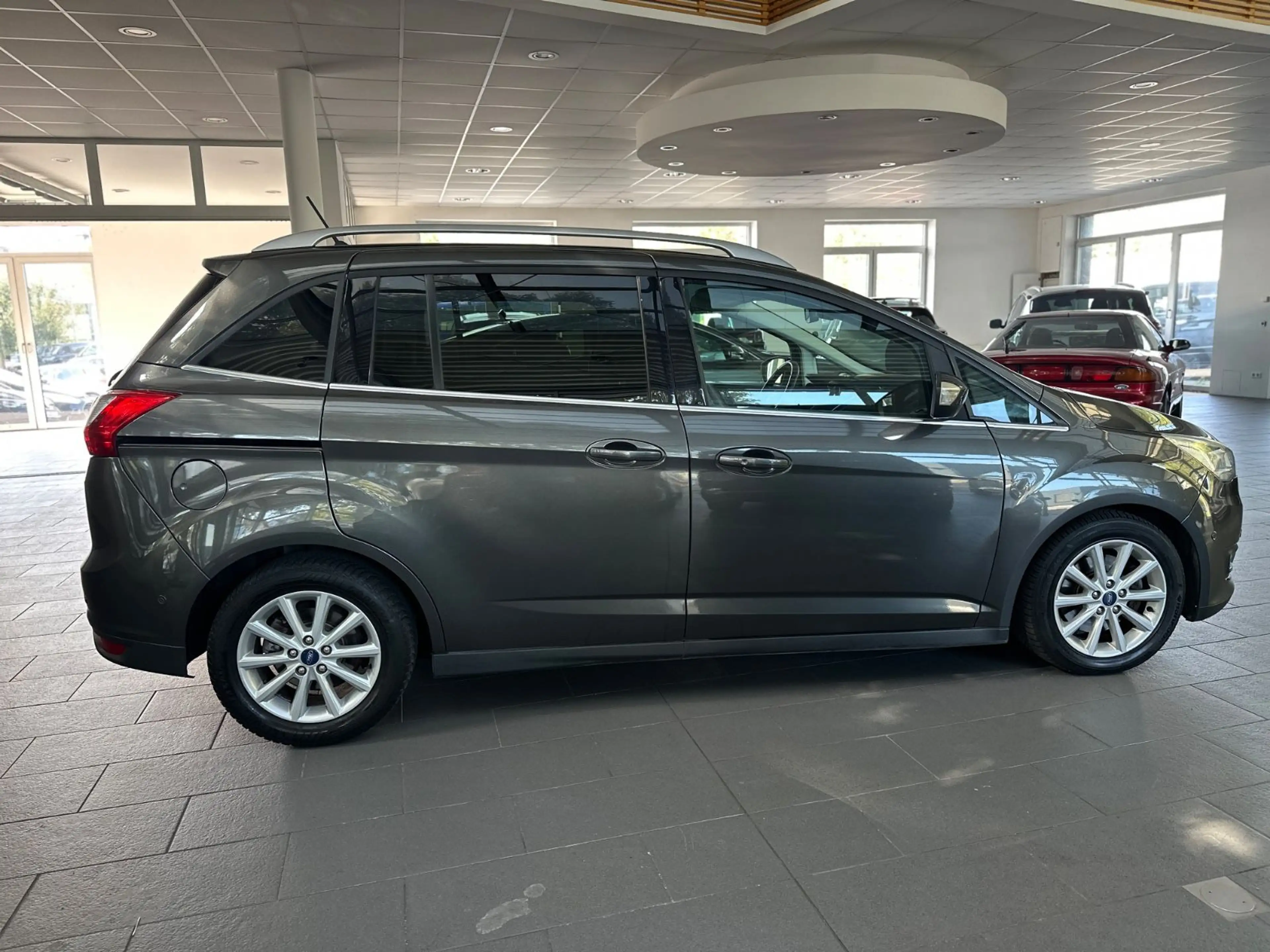 Ford Grand C-Max Grand C-MAX Titanium 2.0 AUTOMATIK 7-SITZER — photo 6