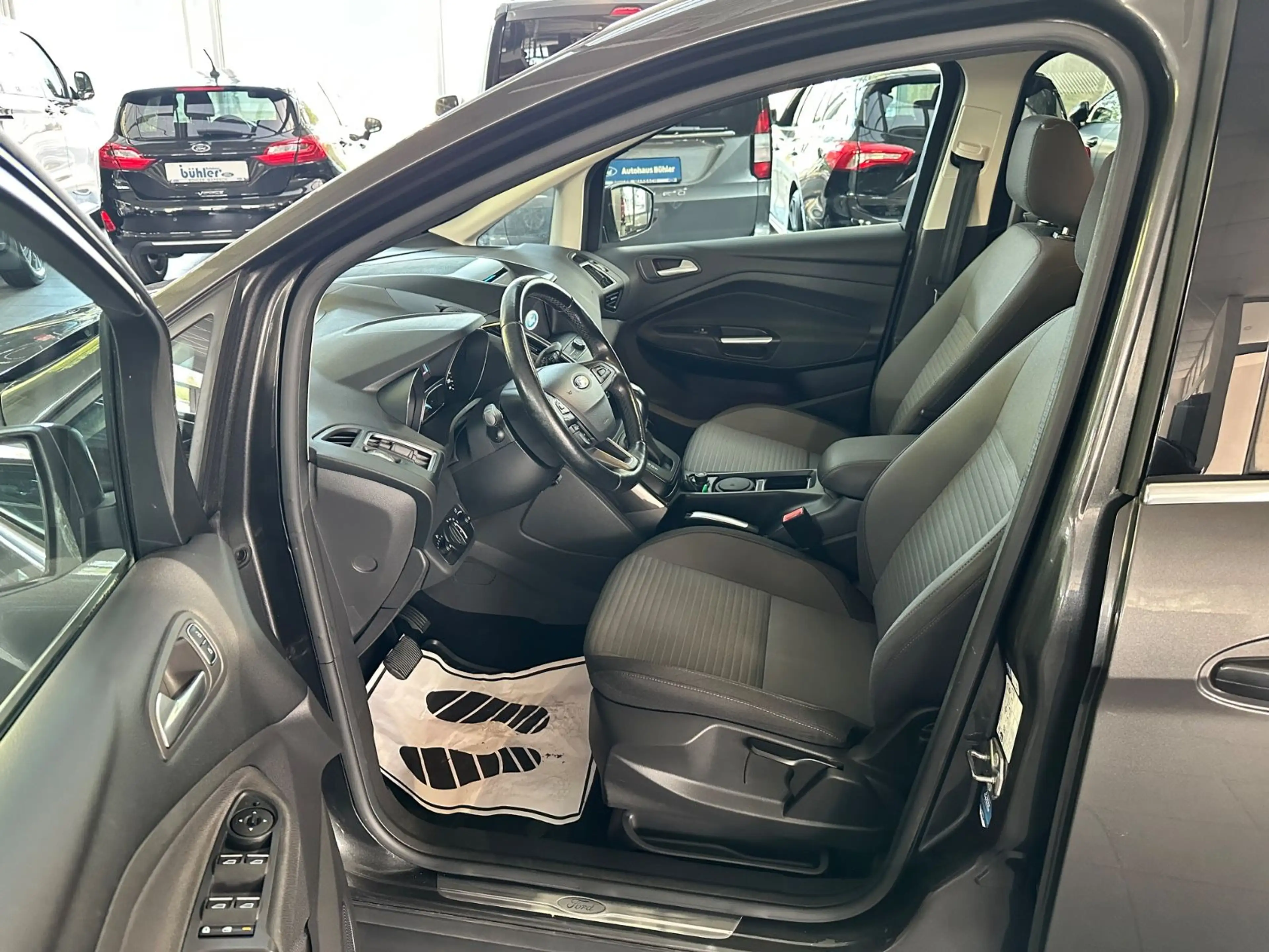 Ford Grand C-Max Grand C-MAX Titanium 2.0 AUTOMATIK 7-SITZER — photo 13