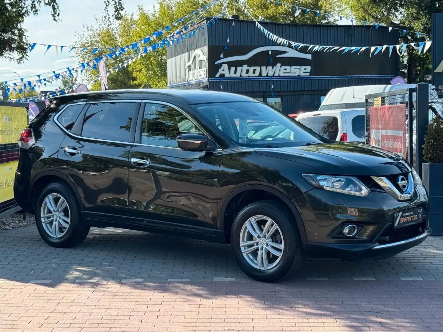Nissan X-Trail 360° 4x4*Navigation*LED*AHK*SHZ*EU6*1.HD Verde - 1