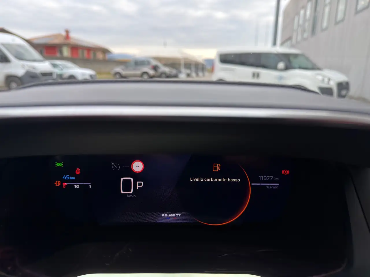 Peugeot 208 hybrid GT 145cv e-dcs 6 13