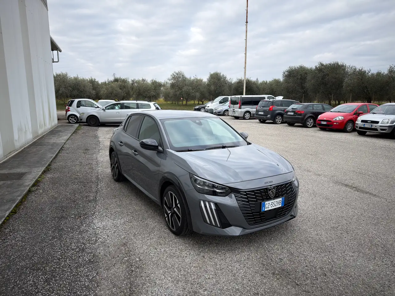 Peugeot 208 hybrid GT 145cv e-dcs 6 5