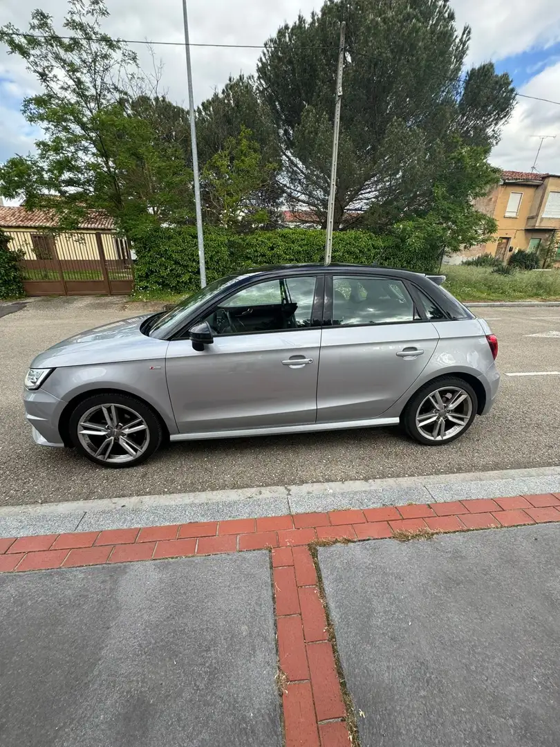 Audi A1 1.6 TDI 105 Ambition Luxe - 2