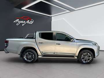 d. cab 2.3d Diamond Pack 2 Intouch 4wd 150cv auto