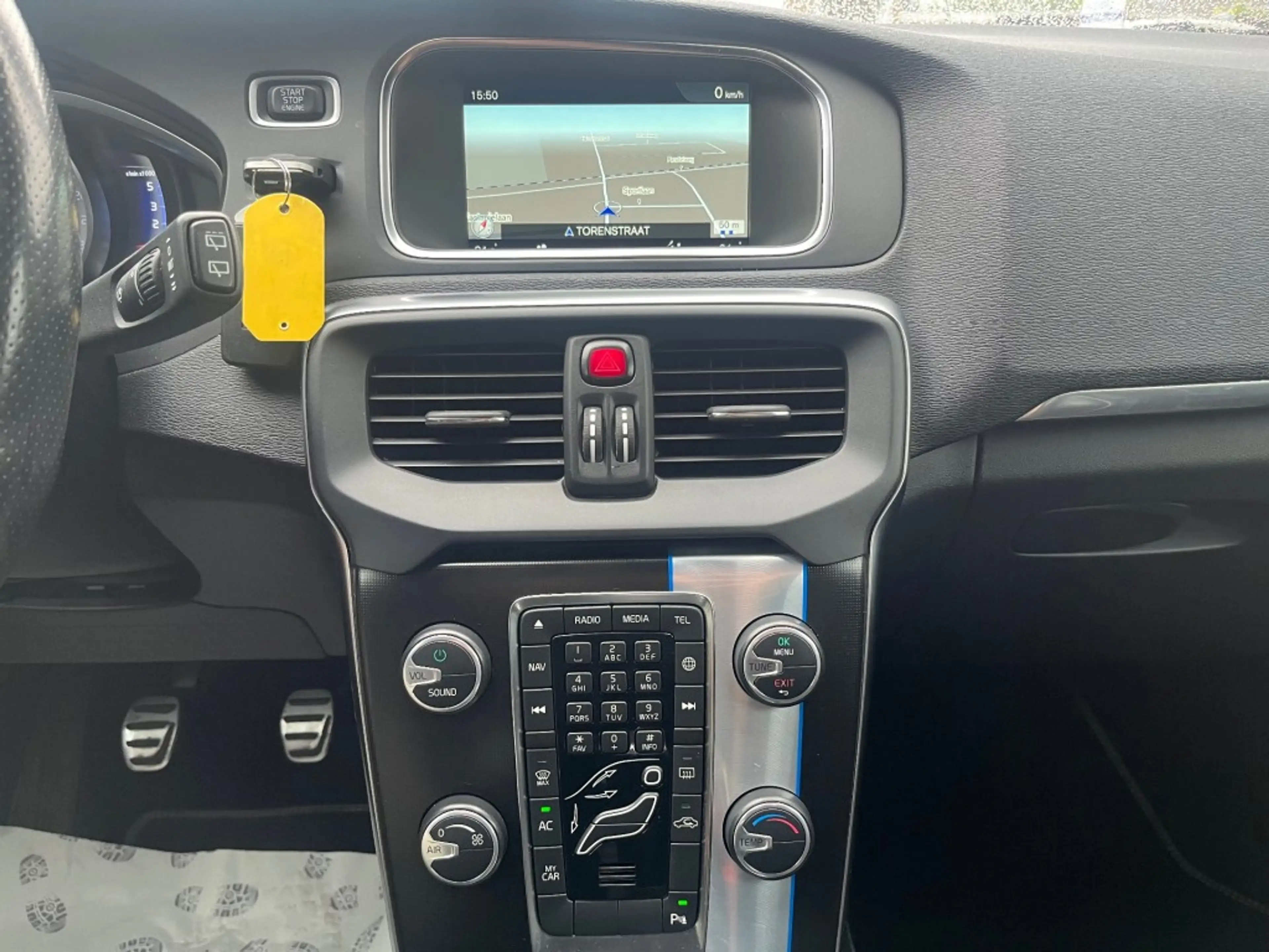 Volvo V40 2.0 D2 NORDIC+ — photo 9