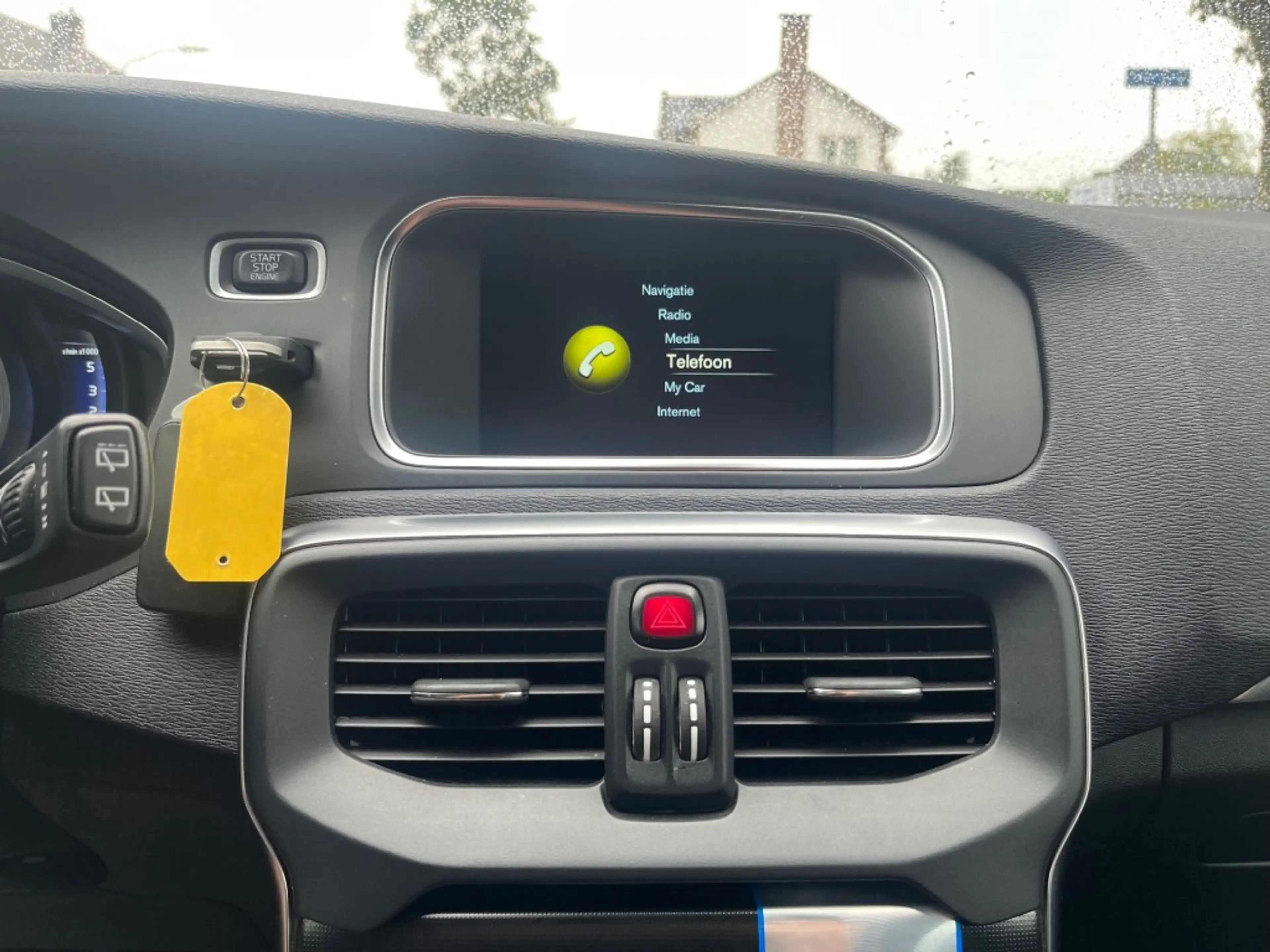 Volvo V40 2.0 D2 NORDIC+ — photo 11