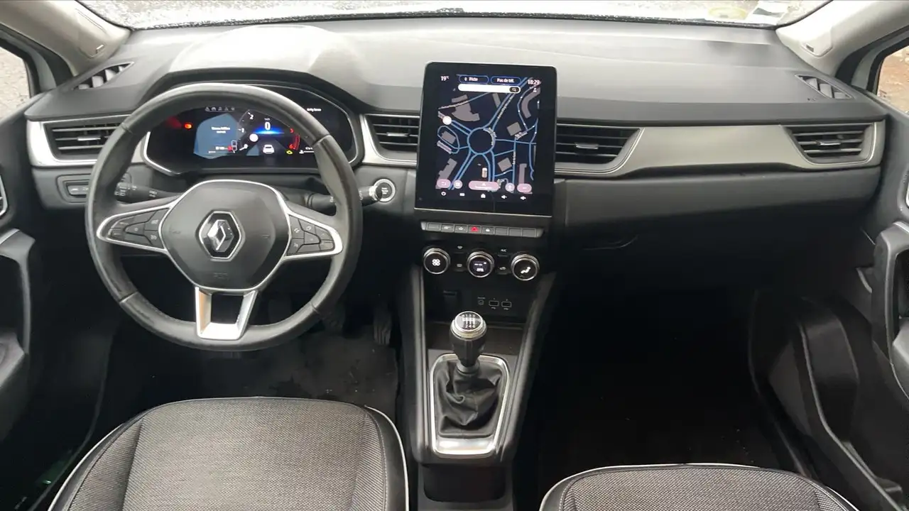 Renault Captur — photo 11