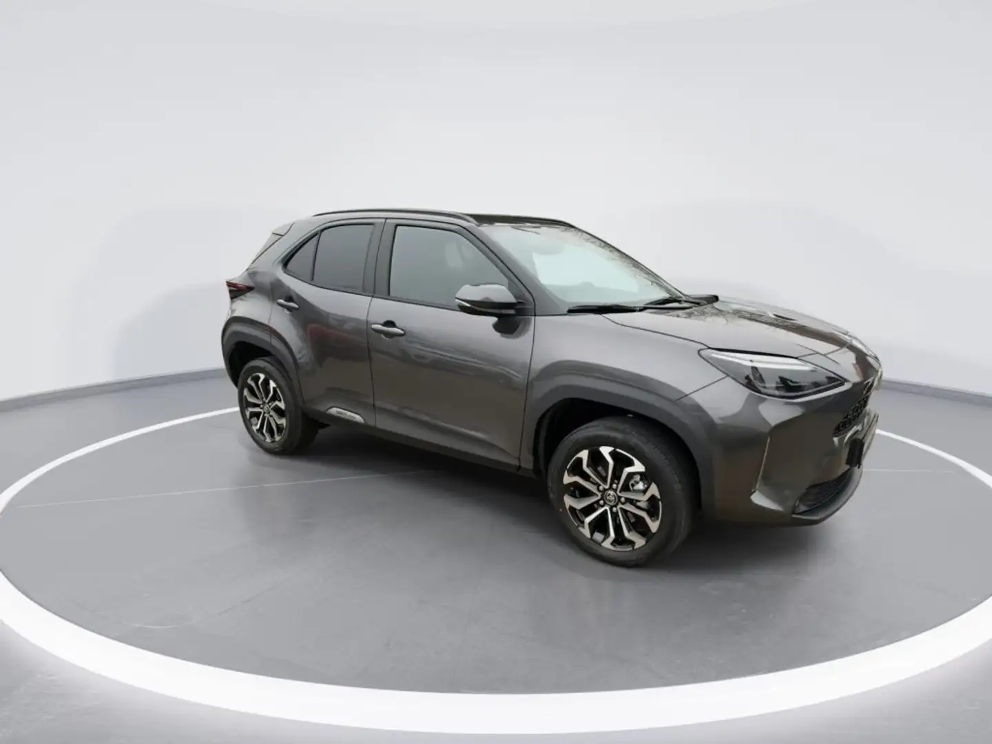 Toyota Yaris Cross Hybrid 130 Winter+Safetypaket/Metalliclack/1,99% F Grijs - 2
