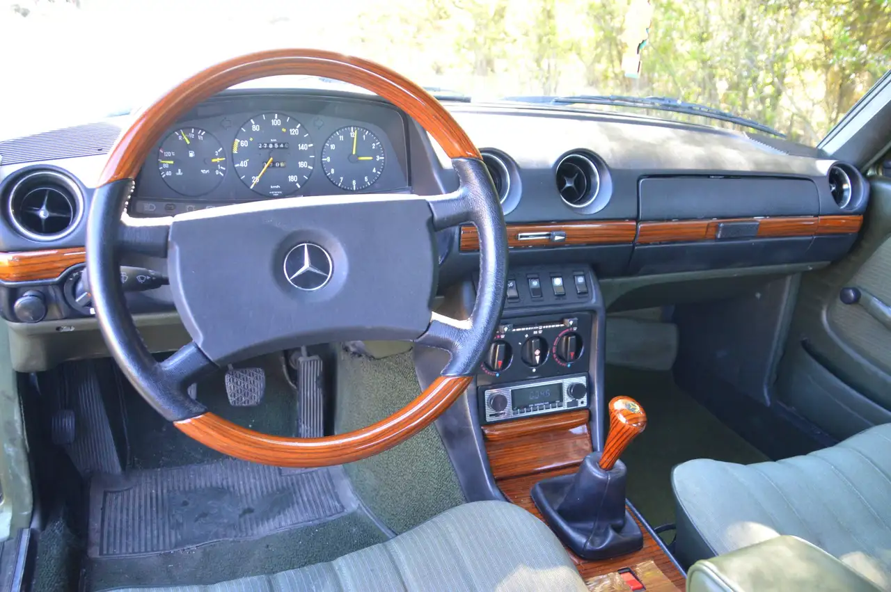 Mercedes-Benz 300 W123 300D, foto 11