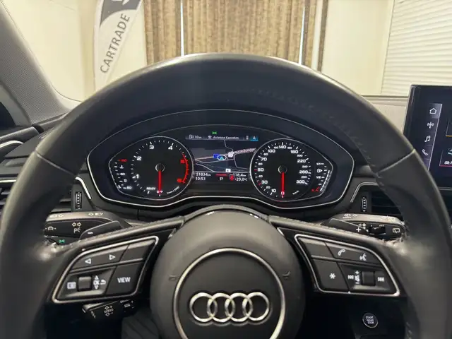 Audi A4 view 14