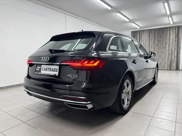 Audi A4 view 7