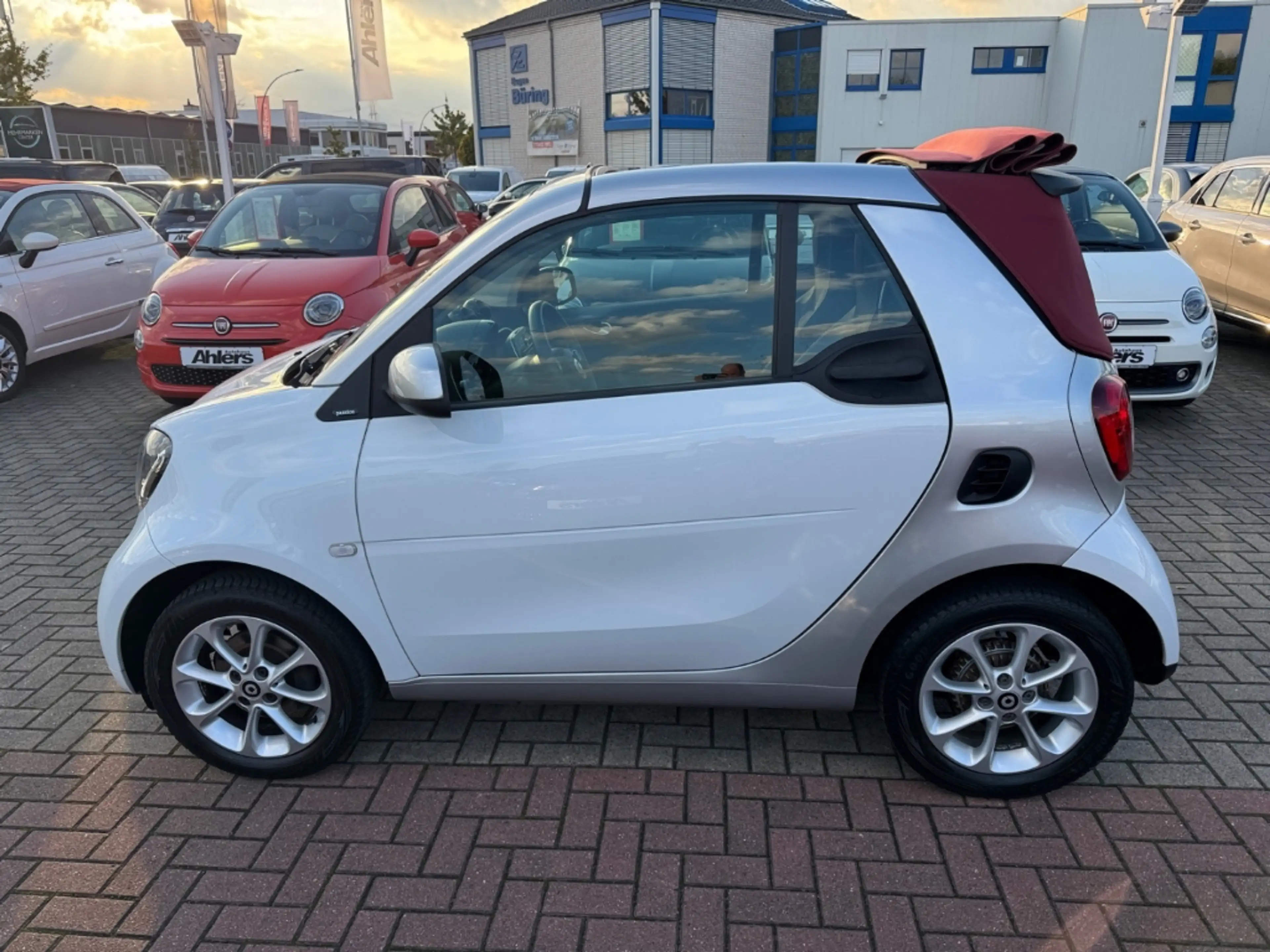 smart forTwo Cabrio passion+AUTOMATIK+SITZHEIZUNG+ALLWETTER+BLU — photo 4