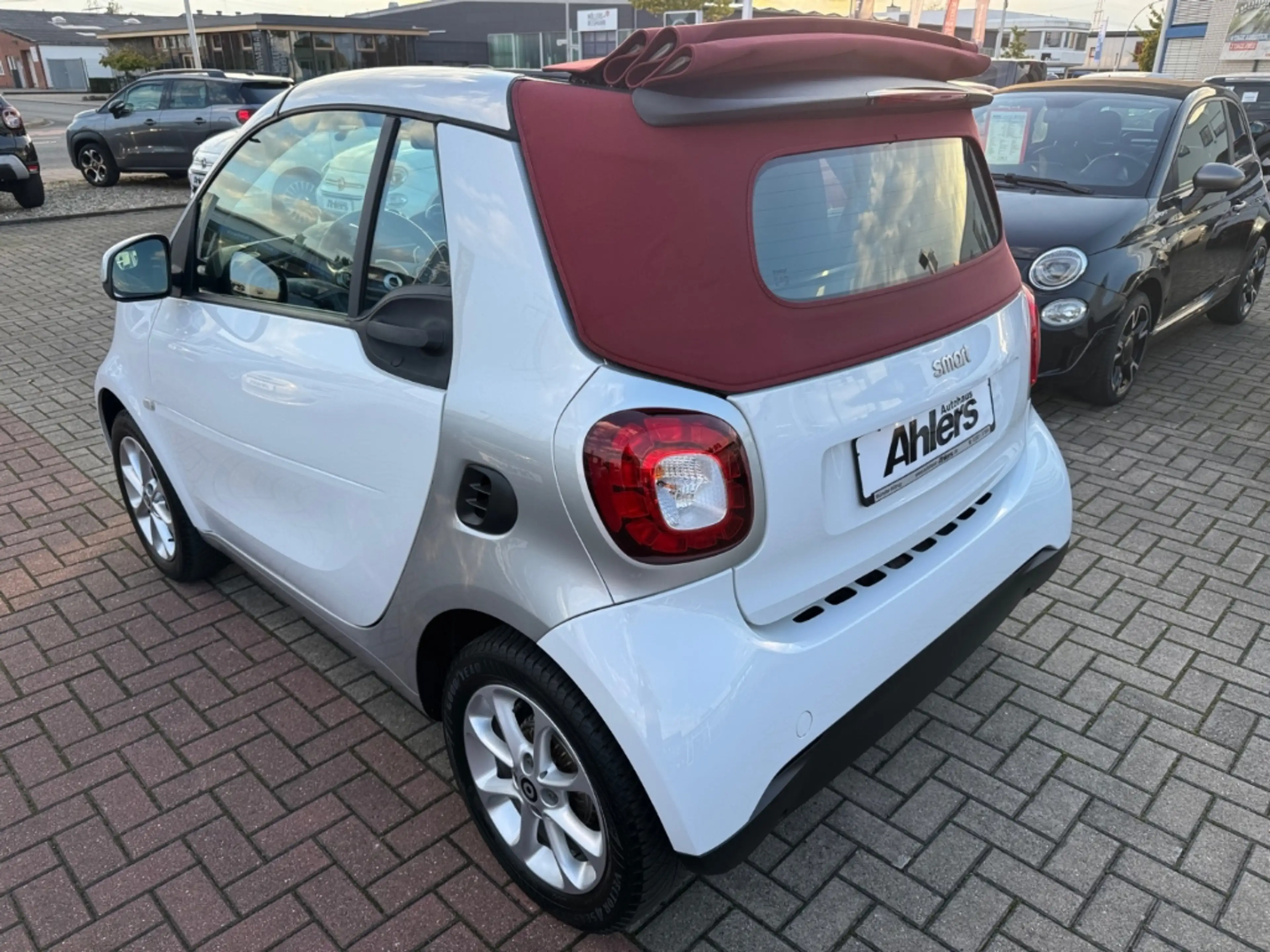 smart forTwo Cabrio passion+AUTOMATIK+SITZHEIZUNG+ALLWETTER+BLU — photo 5