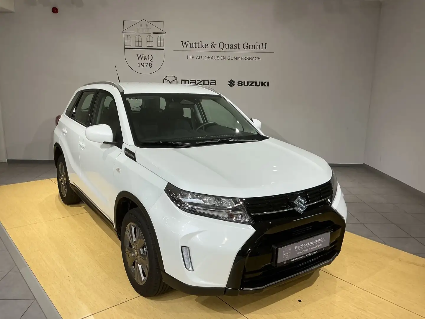 Suzuki Vitara 1.4 BOOSTERJET CLUB*sofort verfügbar* Weiß - 1