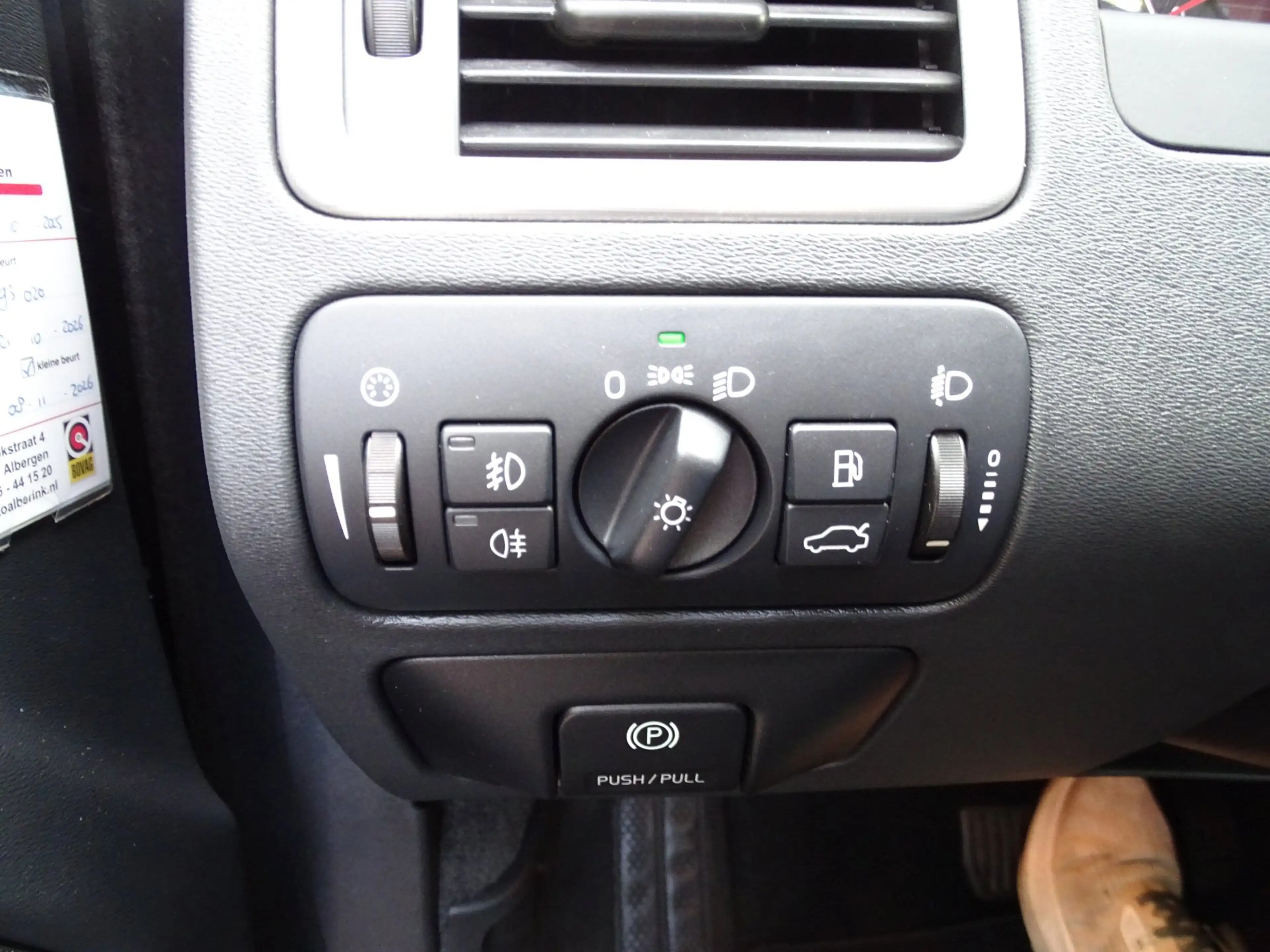 Volvo V70 2.0T Kinetic — photo 14