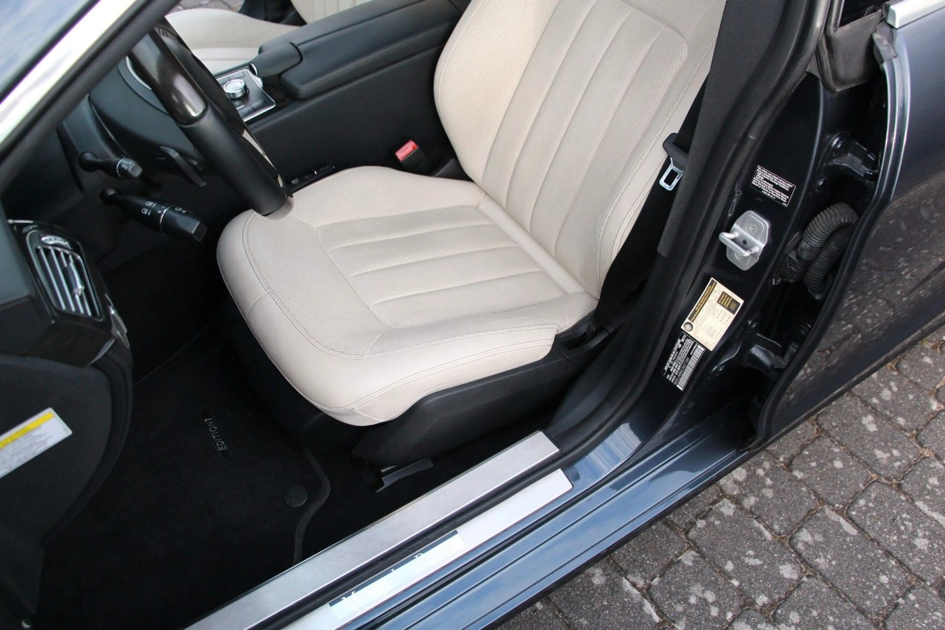 Mercedes-Benz CLS 500 4Matic AMG Line /Airmatic/Massage/Distro — photo 9