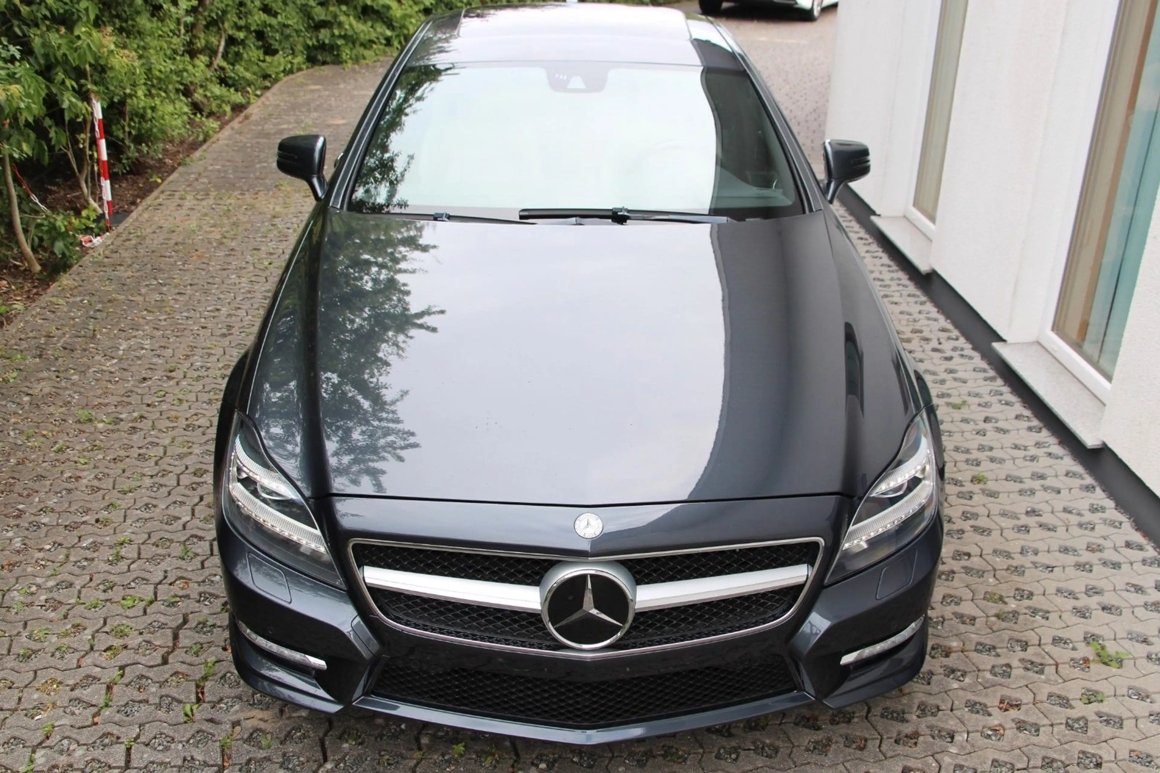 Mercedes-Benz CLS 500 4Matic AMG Line /Airmatic/Massage/Distro — photo 3