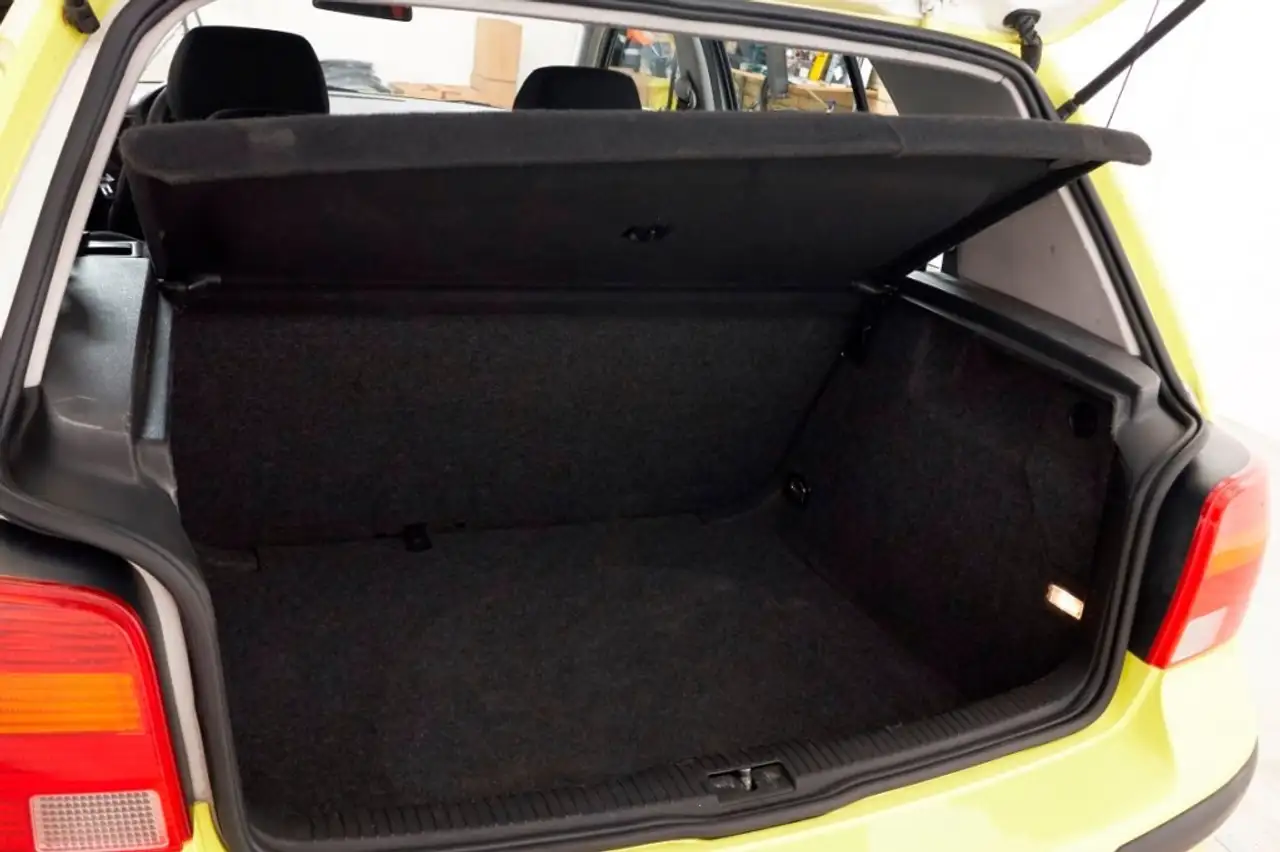 Volkswagen Golf 1.6 iSR HB 5-Drs Youngtimer!!, foto 9