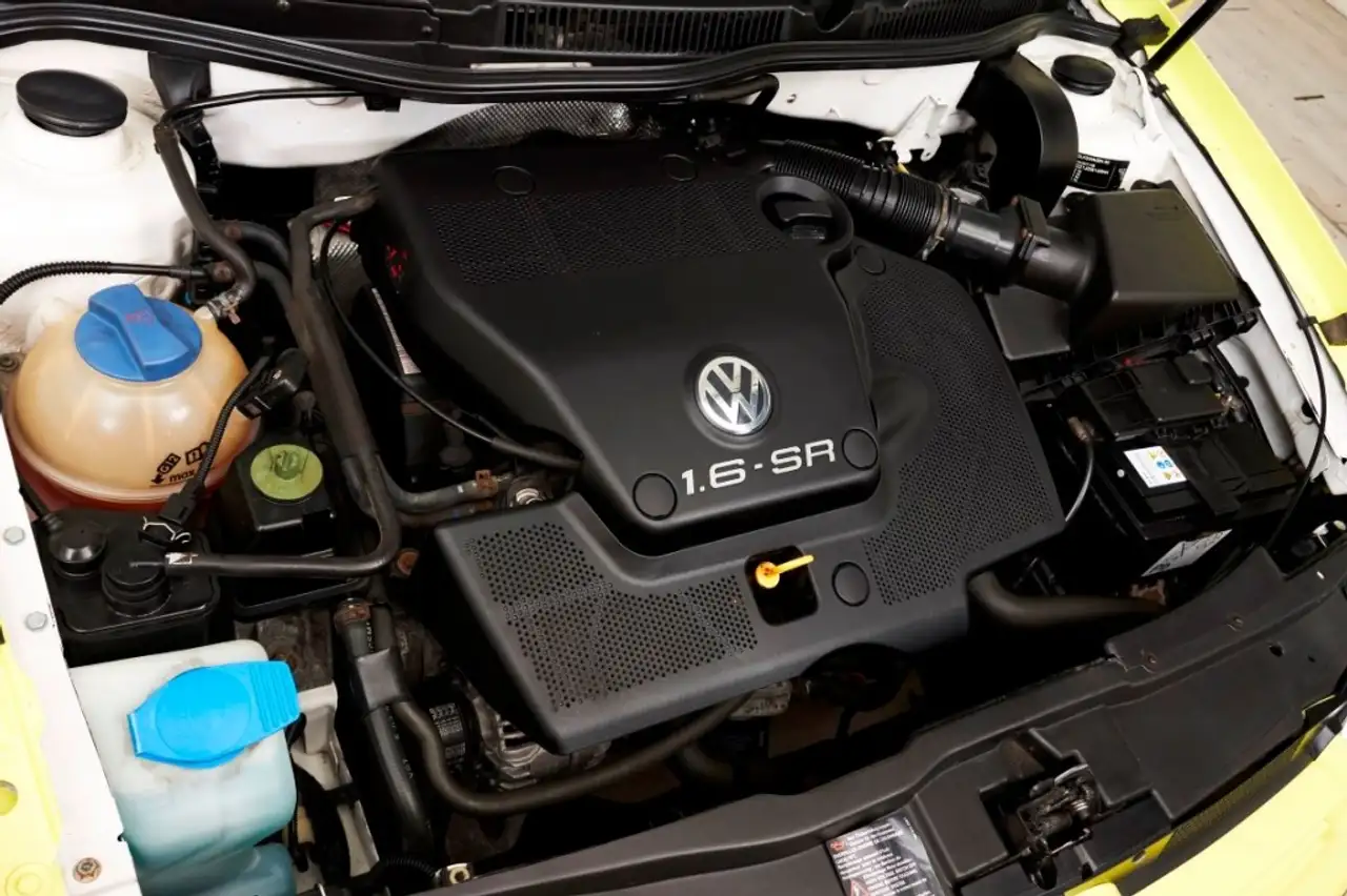 Volkswagen Golf 1.6 iSR HB 5-Drs Youngtimer!!, foto 10