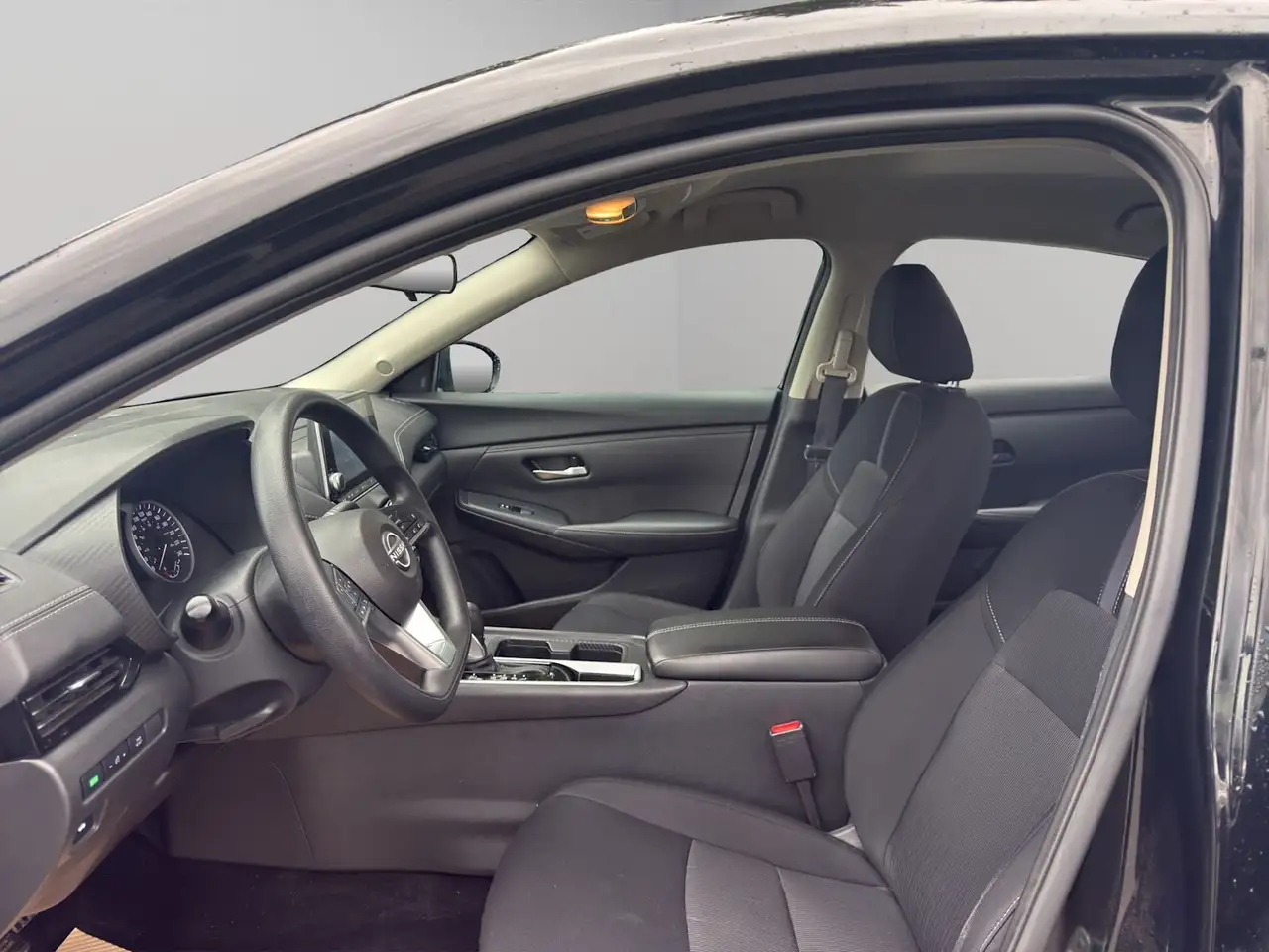Nissan Sentra снимка Nissan Sentra