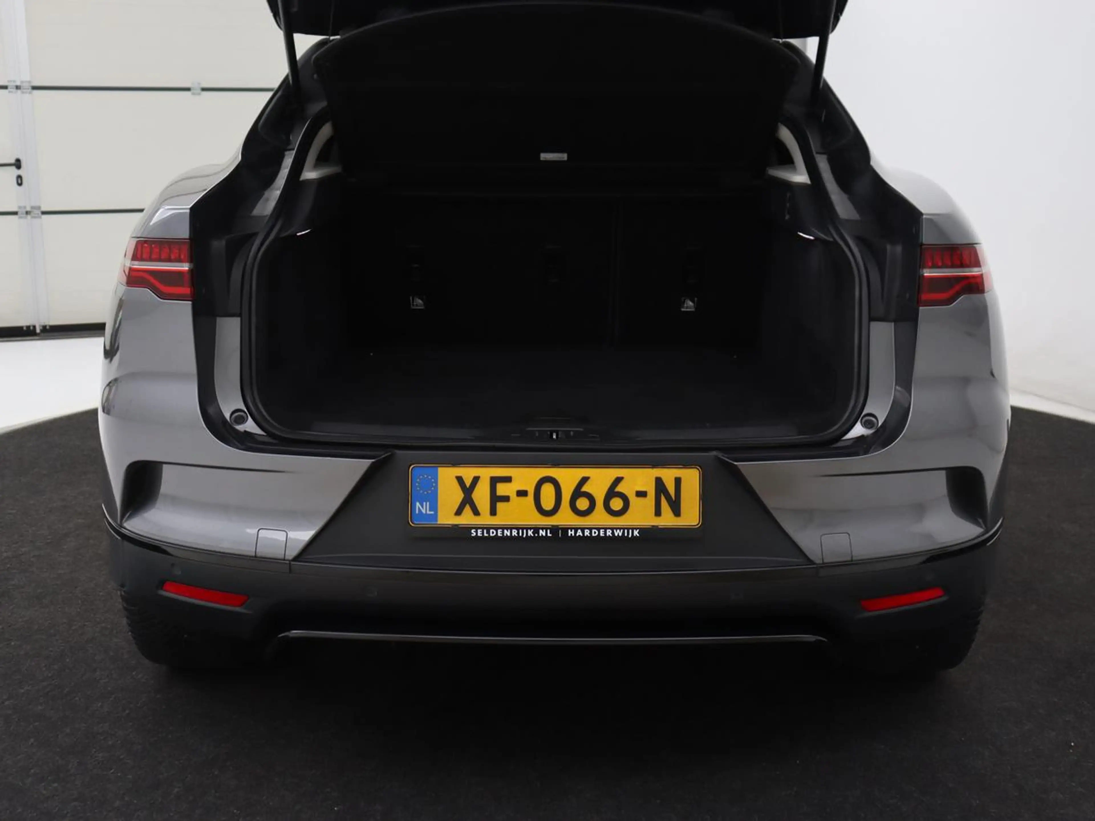 Jaguar I-Pace EV400 S 90 kWh | SOH 84% | Panoramadak | Leder | H — photo 9