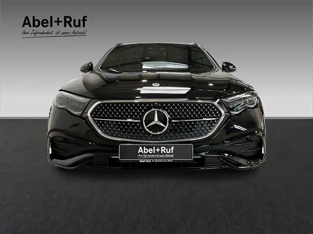 Mercedes-Benz 450 view 2