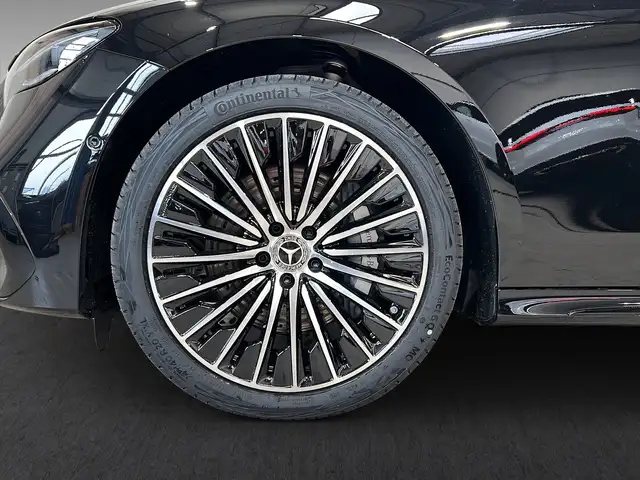 Mercedes-Benz 450 view 7