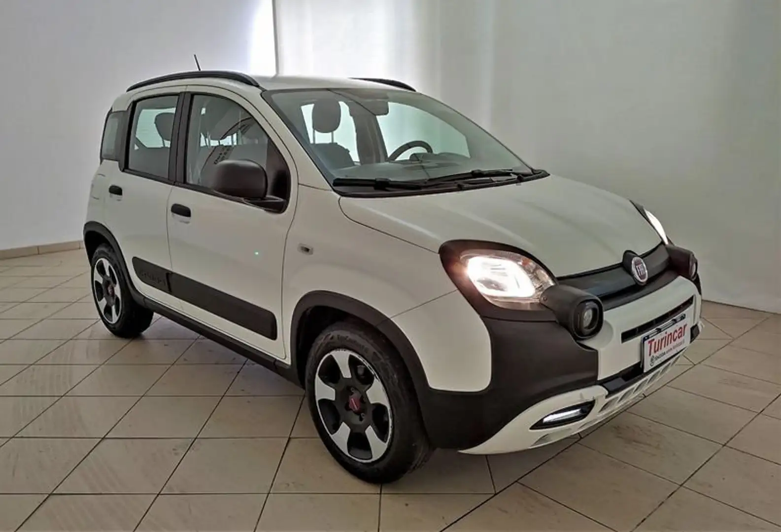 Fiat Panda 1.0 FireFly S&S Hybrid City Cross Bianco - 1