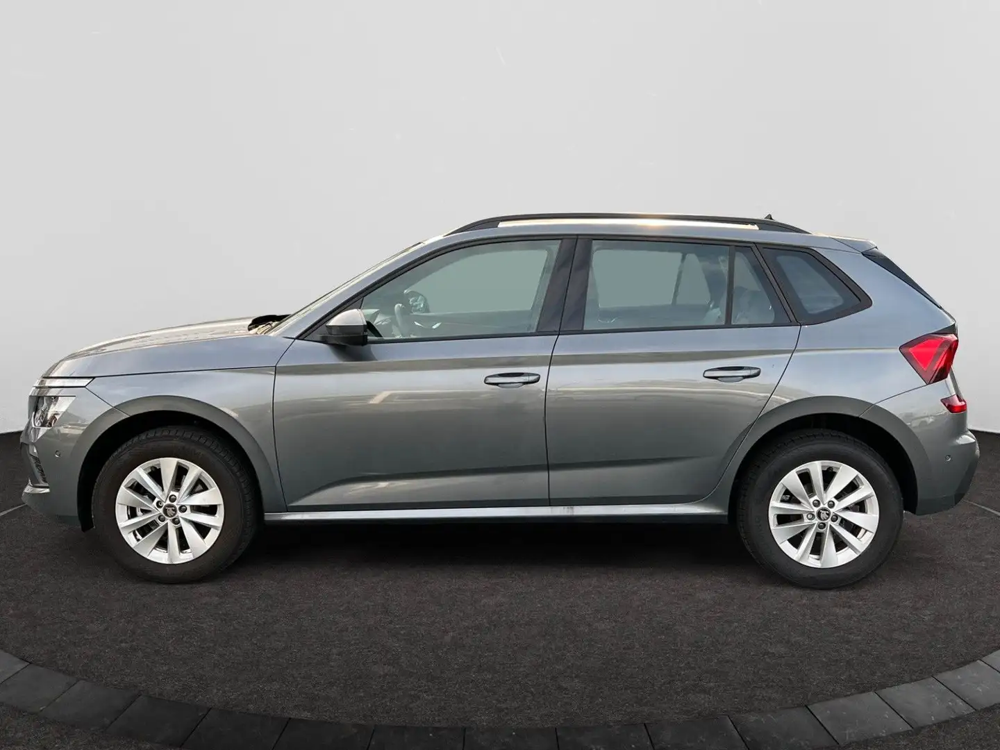 Skoda Kamiq 1,5 TSI DSG Dynamic/KomfortPaket/AHK Gris - 2