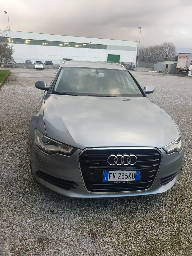 Audi A6 Avant 2.5 tdi Style auto - 1