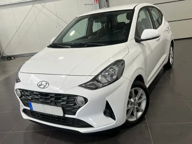 Hyundai i10 1.0 Automatik*Navi*Kamera*SHZ*