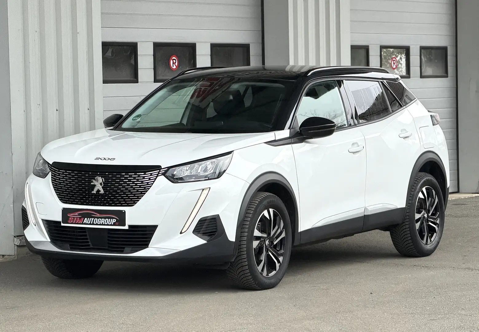 Peugeot 2008 1.2/Benzine/Carplay/Airco/Camera/Euro6d/Garantie Blanc - 1