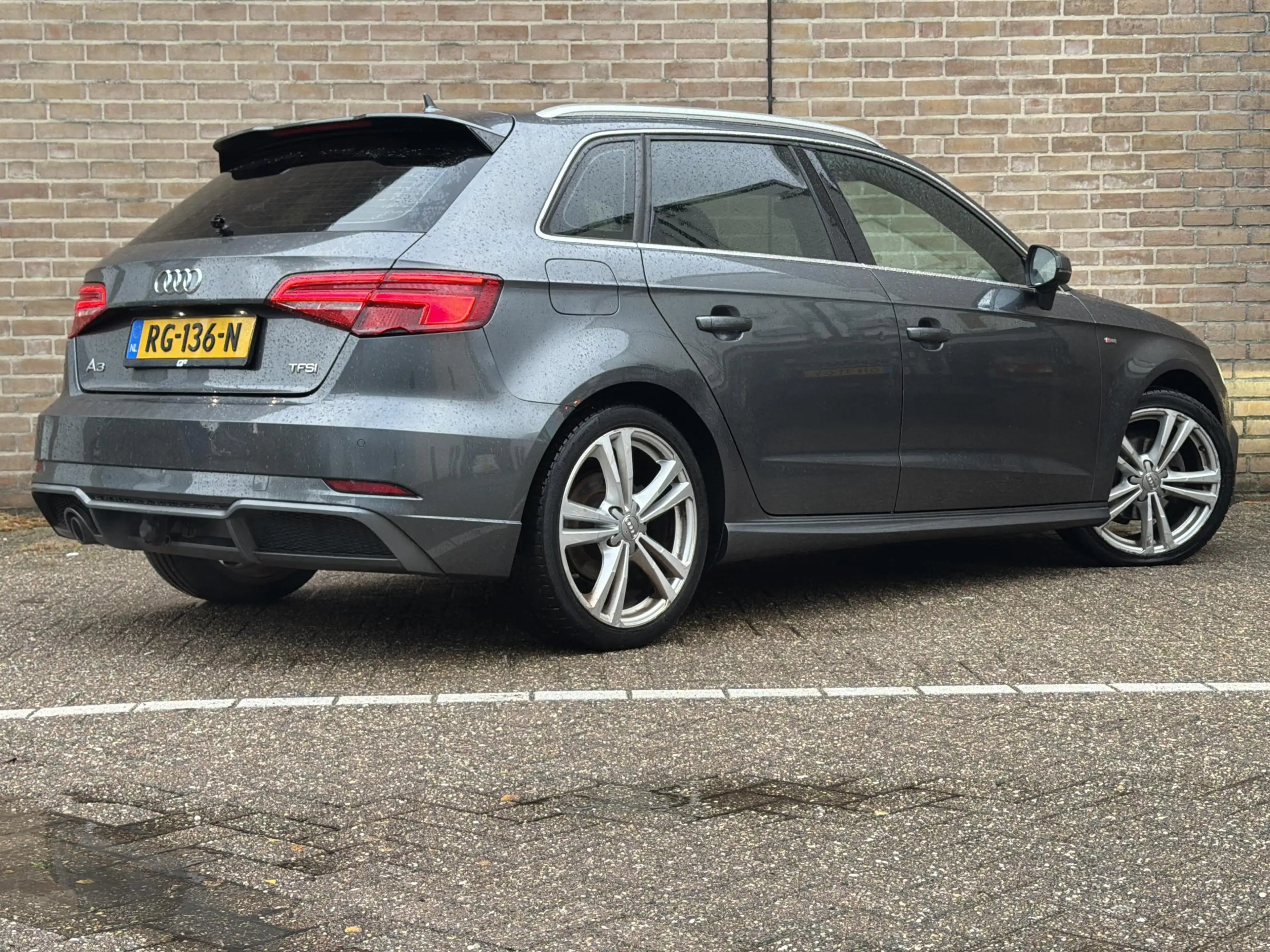Audi A3 Sportback 1.0 TFSI Sport S Line Edition | € 6.900, — photo 2