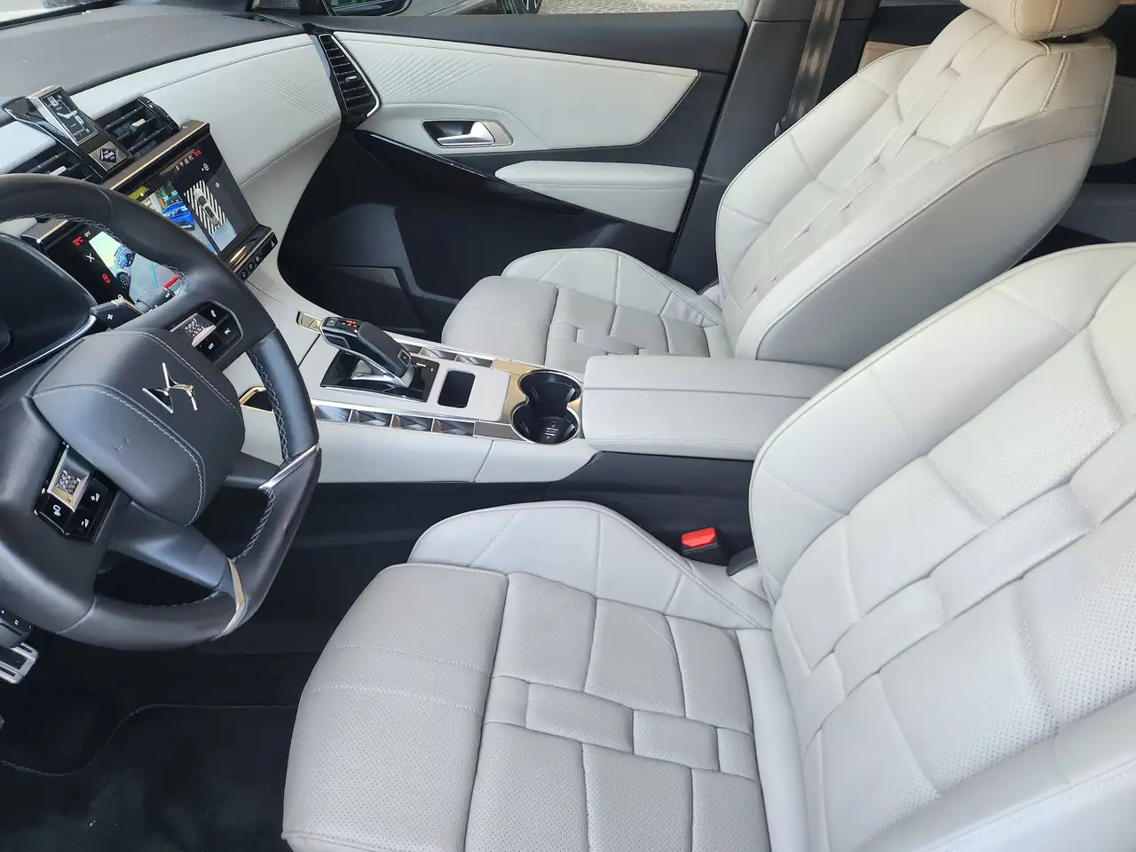 DS Automobiles DS 7 Crossback 2025 — фото 19