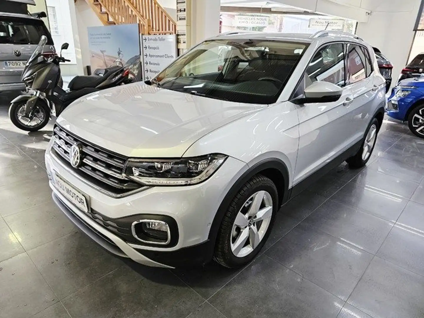 Volkswagen T-Cross 1.0 TSI Sport DSG7 81kW Gris - 1