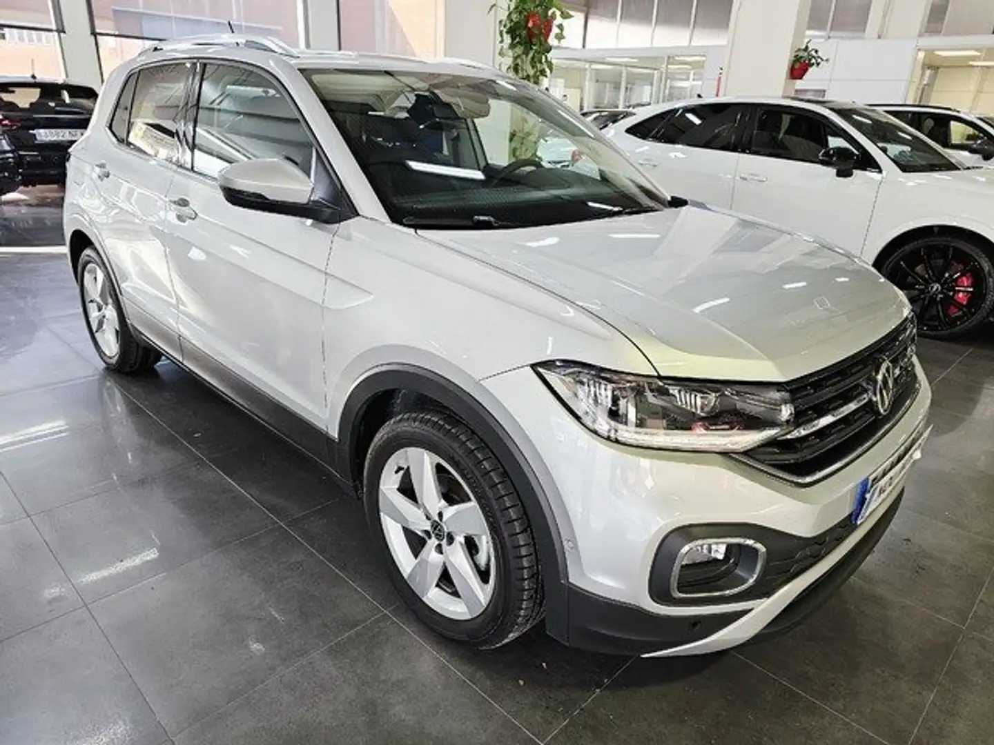 Volkswagen T-Cross 1.0 TSI Sport DSG7 81kW Gris - 2