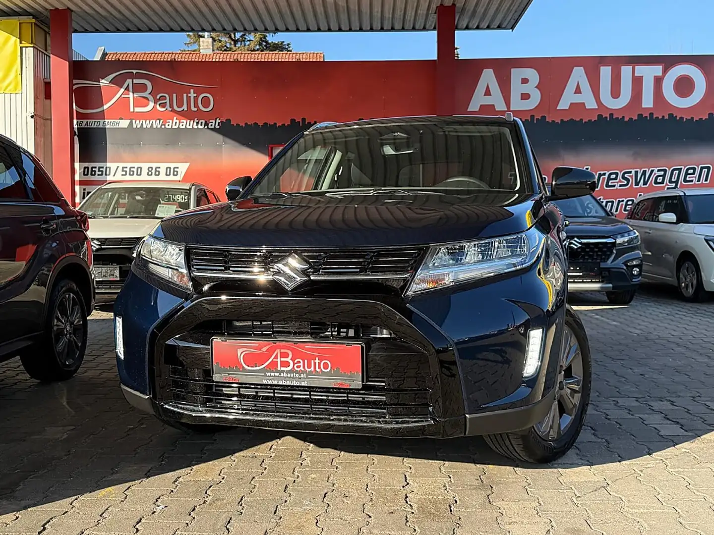 Suzuki Vitara 1,4 Hybrid shine Aut. Blau - 2
