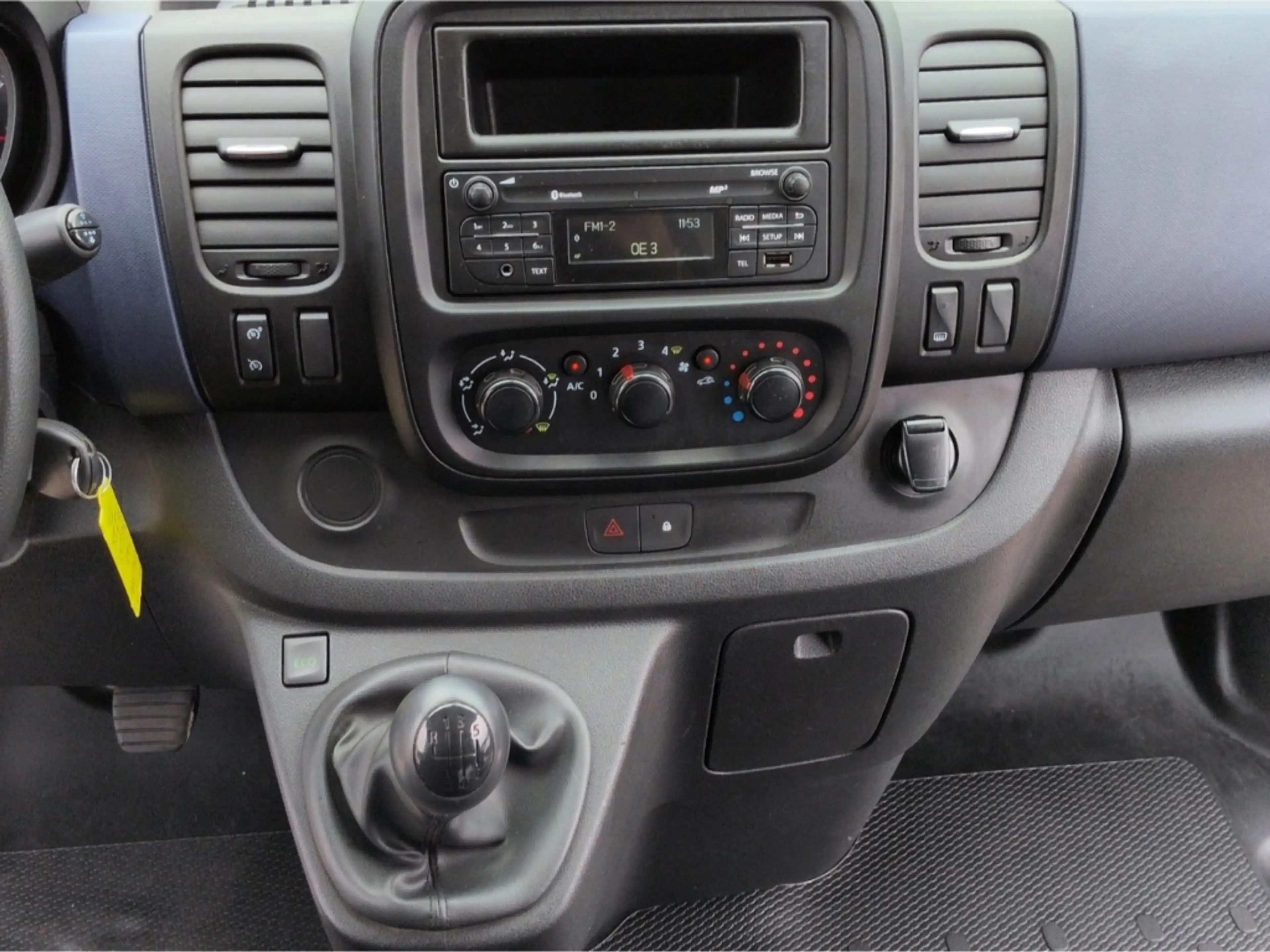 Opel Vivaro Kasten 2,8t 1.6D*AHK Temp PDC Klima Bluet — photo 8