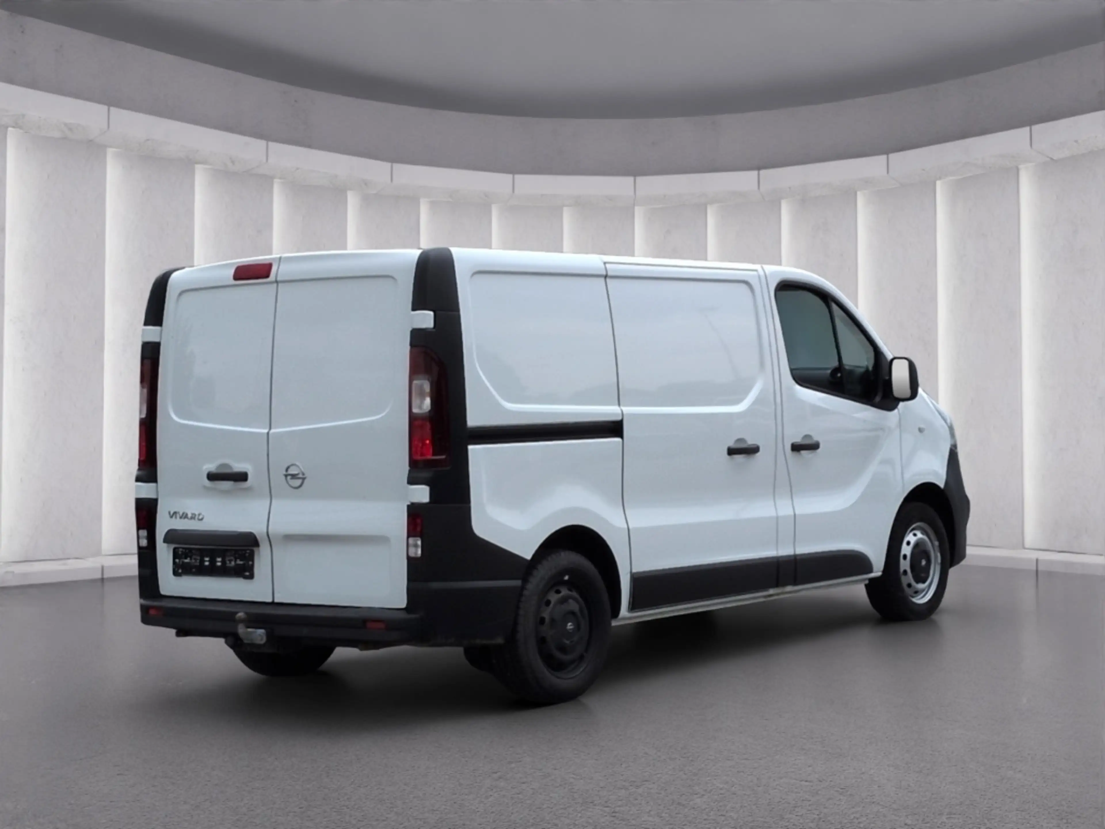 Opel Vivaro Kasten 2,8t 1.6D*AHK Temp PDC Klima Bluet — photo 5