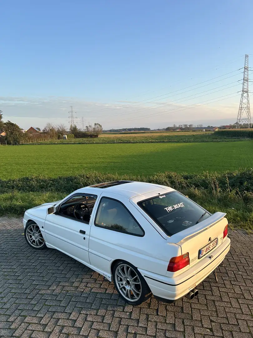 Ford Escort 2000 RS - 2