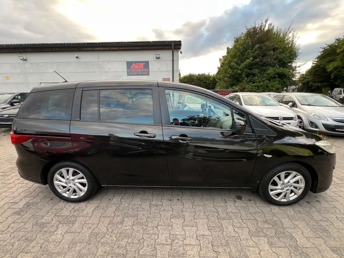 Mazda 5 2.0, 7Sitzer, TÜV NEU, Klima, AHK, PDC, 2.Hand Zwart - 2