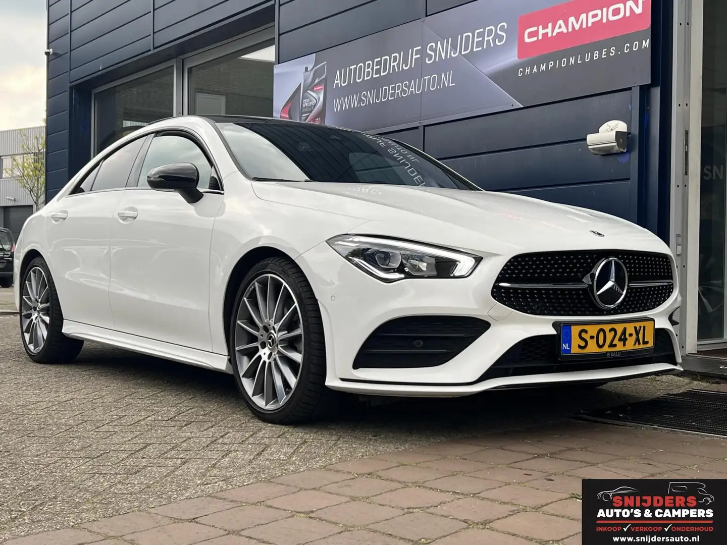 Mercedes-Benz CLA 250 AMG Line panorama Bianco - 2