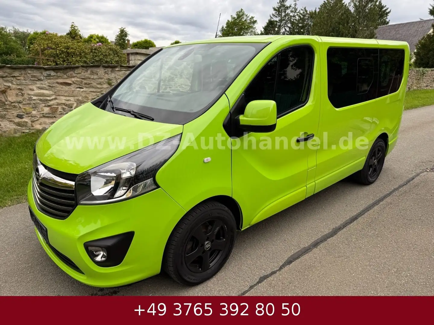 Opel Vivaro B 2.7 t 9 Sitze Klima 120 tkm Green - 2