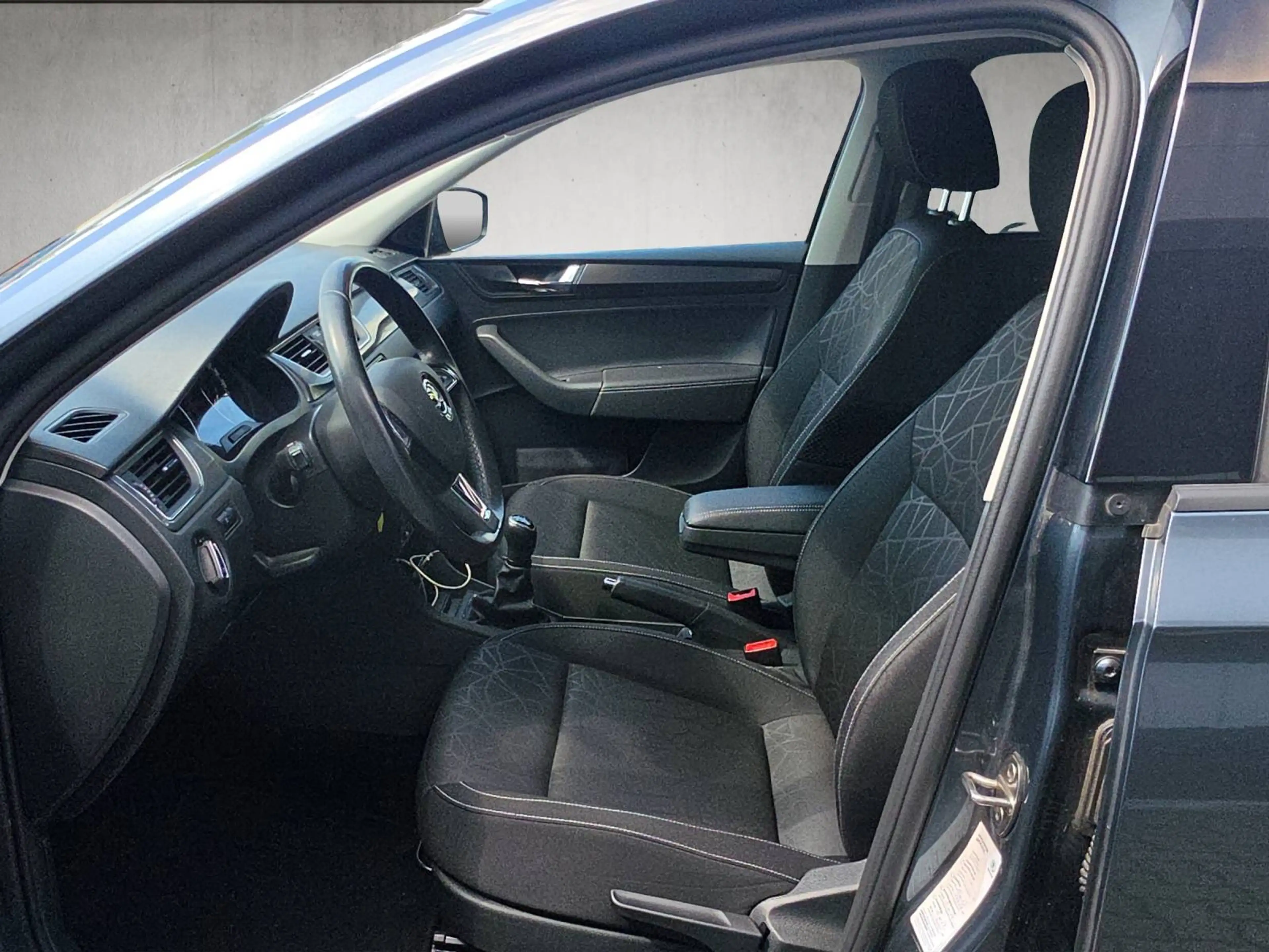 Skoda Rapid/Spaceback Spaceback 1.0 TSI Clever PDC SHZ SMART LIN — photo 12