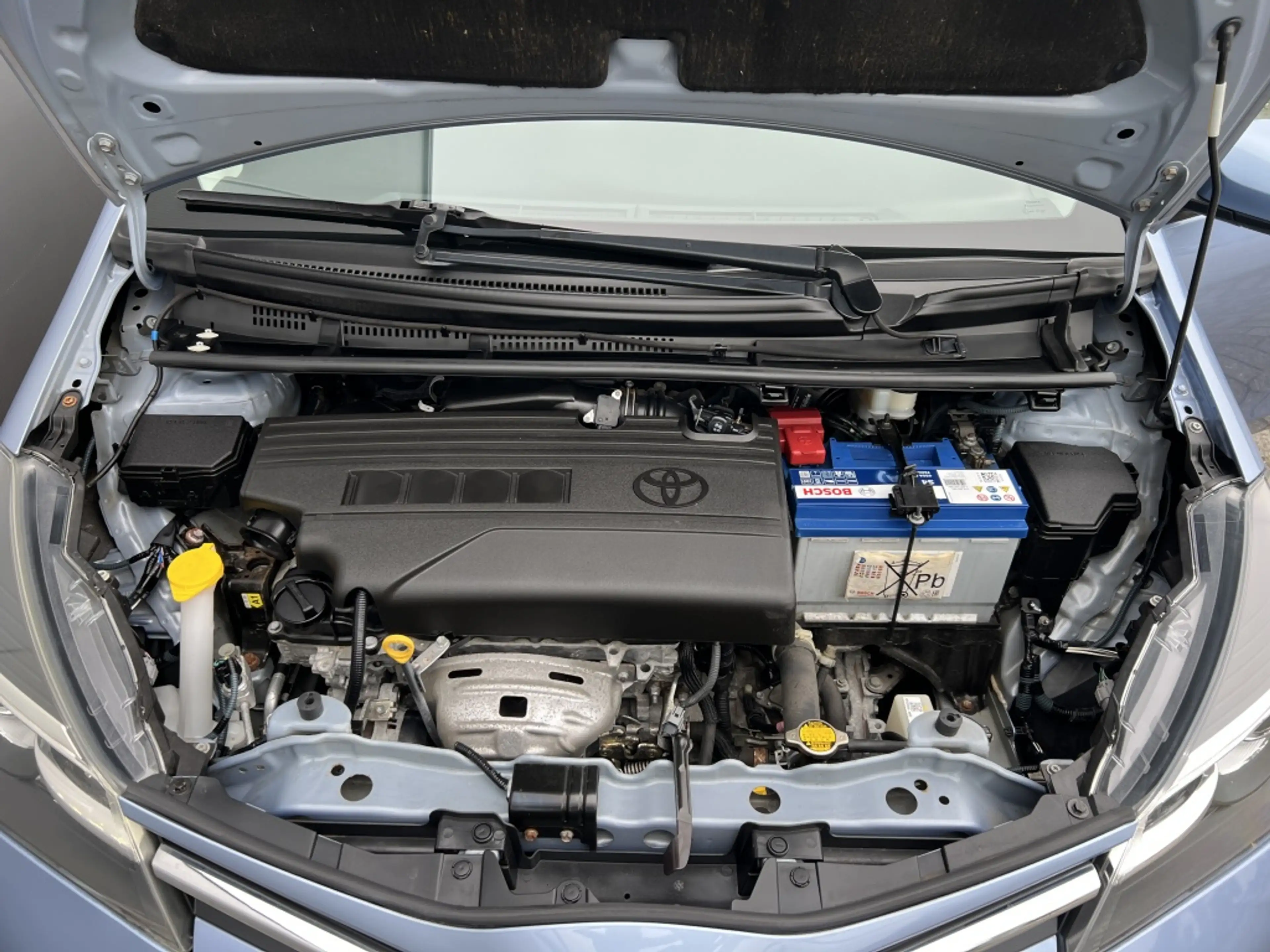 Toyota Yaris 1.3 VVT-i Aspiration — photo 18