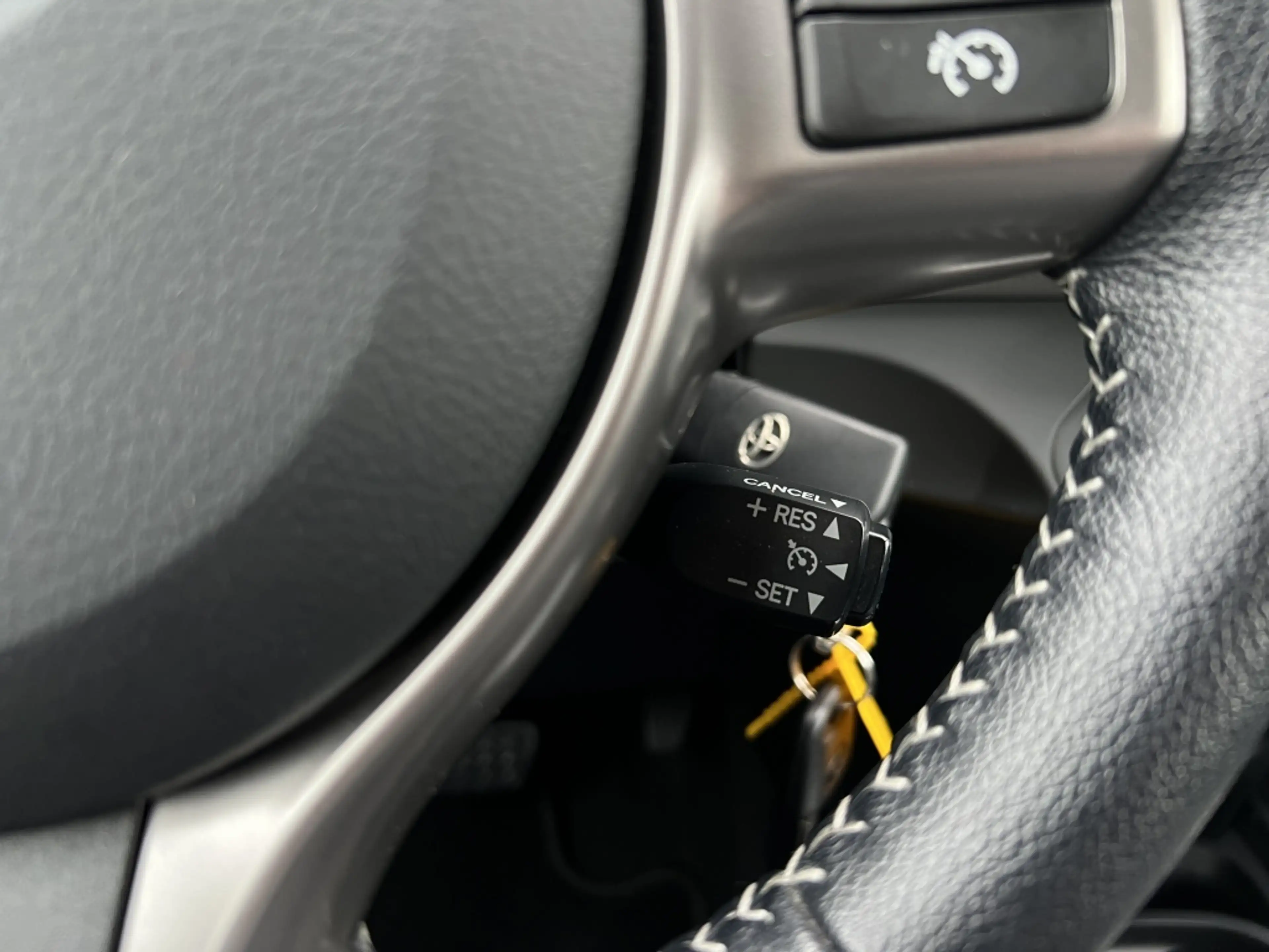 Toyota Yaris 1.3 VVT-i Aspiration — photo 11