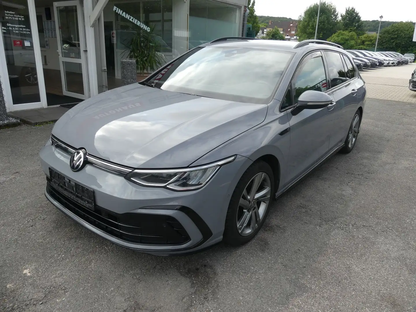 Volkswagen Golf VIII Variant R-Line eTSI Automatik Gris - 2