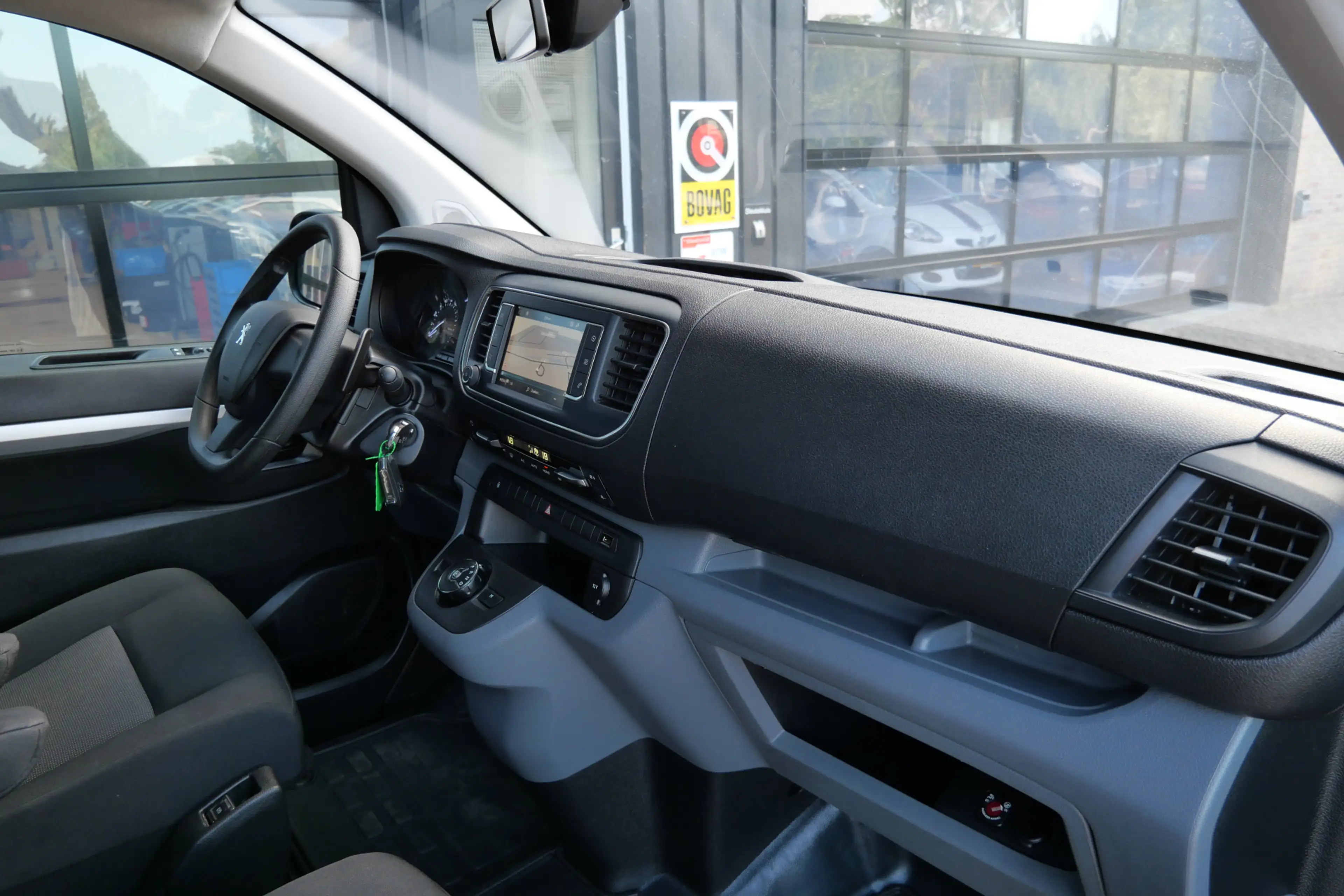 Peugeot Expert 2.0 BlueHDI 180 Long Sport DC Automaat | NL-Auto | — photo 5
