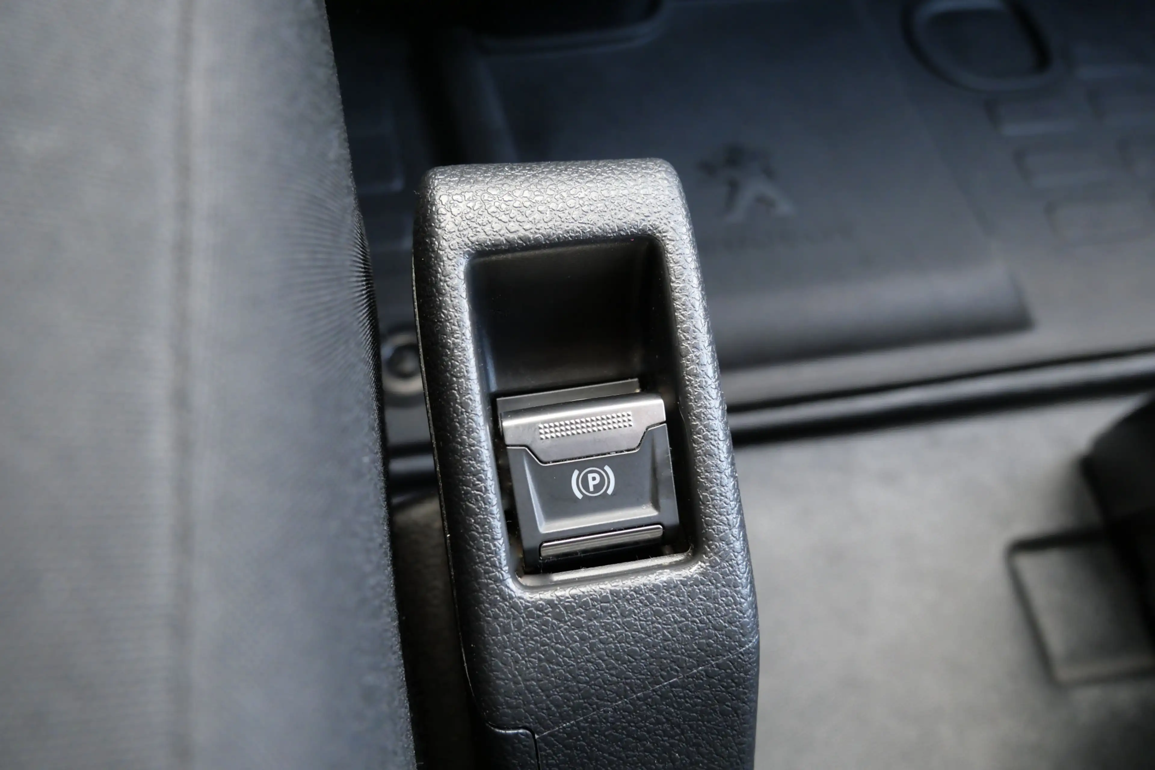 Peugeot Expert 2.0 BlueHDI 180 Long Sport DC Automaat | NL-Auto | — photo 18