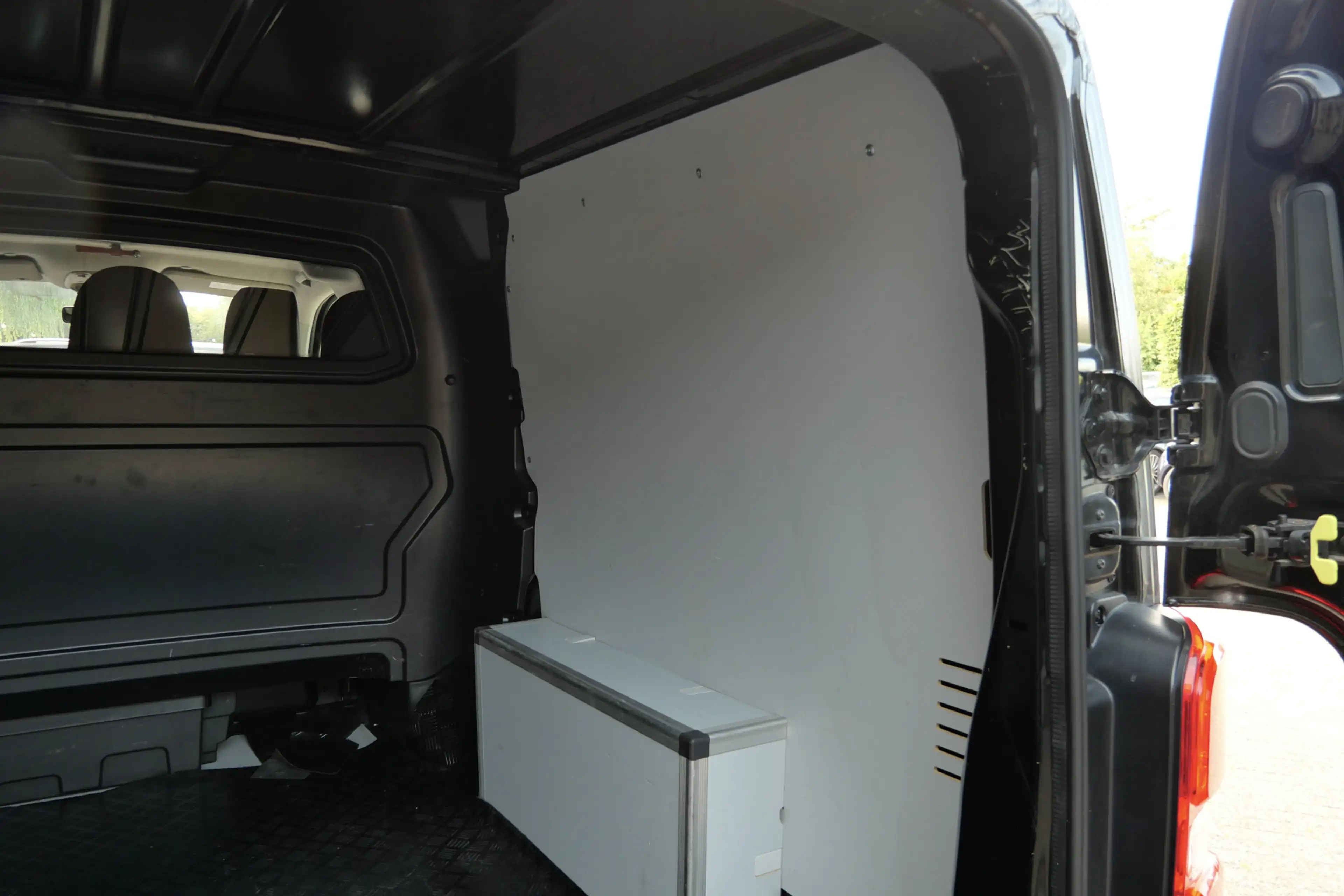 Peugeot Expert 2.0 BlueHDI 180 Long Sport DC Automaat | NL-Auto | — photo 34